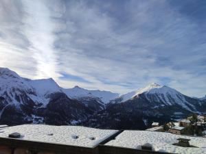 Appartements LE COSY aux pieds des pistes appartement avec balcon PLEIN CENTRE : photos des chambres