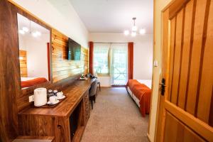 Hotel Dworek Wapionka