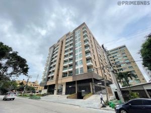 Brand New - Prime Location ForBudgets - Executive & Luxury