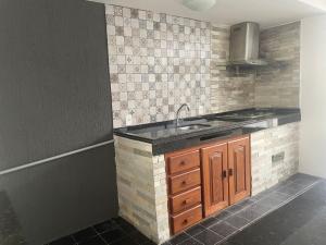 Linda casa com jacuzzi no coração de ponta negra