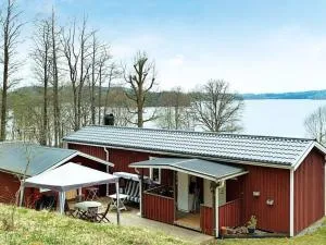Holiday Home Stora Slättövägen - Hjälmared