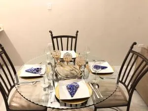 Retreat by the Beach Lovely New 2 Bedroom - Silver Sands