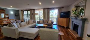 VILLA DION - 3 Bedrooms situated in Cypress Lakes Resort