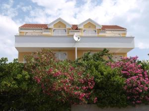 Apartments Pečnik