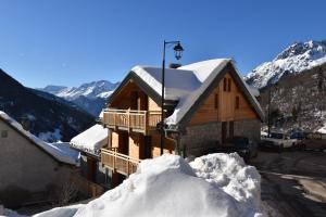 Appartements VAUJANYLOCATIONS MARGUERITE : Appartement Supérieur avec Sauna