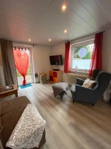 FeWo-Busche, Doppelhaushälfte mit Garten - Blersum