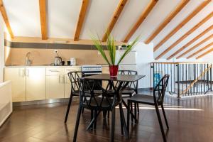 Apartments Sutalo 