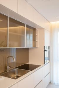 Luxurious Blue&Yellow Apartment in Kaunas Center