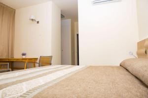 2 Bedrooms Apartment In Magnolia Golf Resort, La Caleta