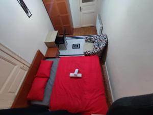 TAKSİM Spacious Room shared bathroom and kitchen