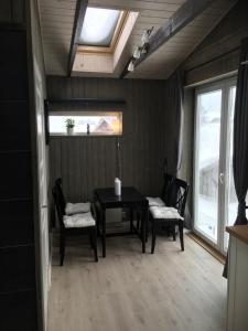 Voss- Oppheim suite private cozy cabin