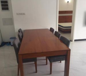 Modern luxury Condo,3 bedroom and 3 bathrooms