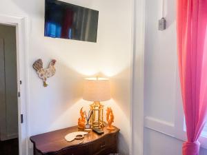 Marreros Guest Mansion - Adult Only