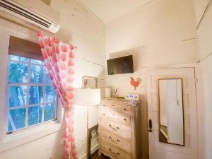 Marreros Guest Mansion - Adult Only