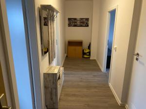 Enjoy your stay with DKN - Mon-Sun - Late night check-in - Multilanguage - Leipzig Grünau - Witamy serdecznie