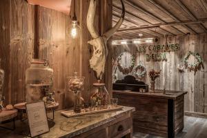 Appart'hotels HOTEL LE VAL D'ISERE : photos des chambres