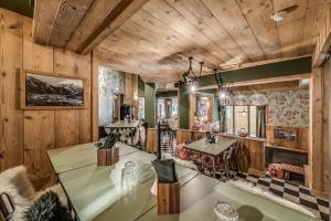 Appart'hotels HOTEL LE VAL D'ISERE : photos des chambres