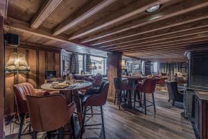 Appart'hotels HOTEL LE VAL D'ISERE : photos des chambres