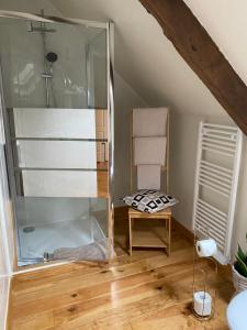 B&B / Chambres d'hotes La Vieille Boulangerie : Chambre Double avec Salle de Bains Privative