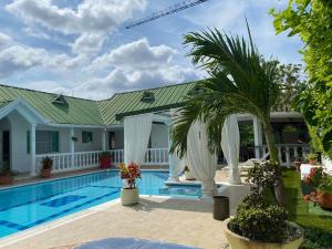 Casa con Piscina Privada & BBQ en Ricaurte