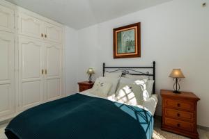 Los olivos villa with heated pool