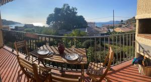 Appartements Appartement cosy vue mer a 50 m de la plage - refait a neuf et climatise : photos des chambres