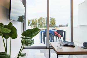 Phaedrus Living - Seaside Luxury Flat Harbour 103