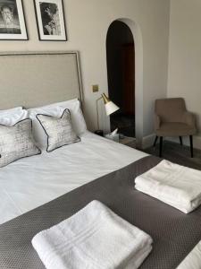 Standard Double Room room in The Burlington