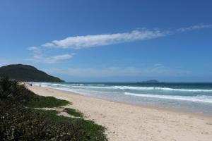 Apartamento maravilhoso com piscina e vista mar Mirante Home Club