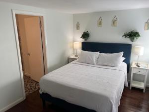 Classic Queen Room room in The Garden House