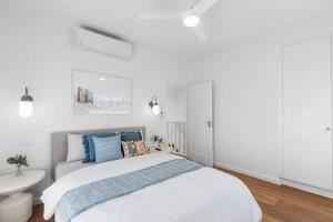 Foxmount Estate - Astrid