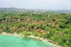 Nongsa Village Peaceful Villa in private beach Resort