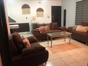 Loft Bonhomia with parking 7min to downtown