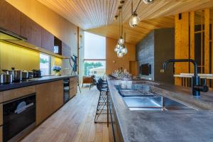 Foxwood E by H2 Life