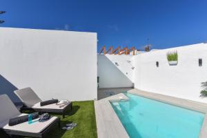 Daniela by VillaGranCanaria