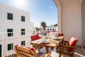 Villa La Plaza by Escape Home