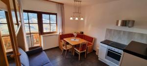 Ferienwohnung 3 Personen Alleinlage auf 1500m am Waldrand und Skigebiet Hochzeiger