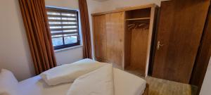 Ferienwohnung 3 Personen Alleinlage auf 1500m am Waldrand und Skigebiet Hochzeiger