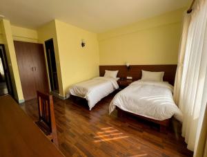 HOTEL CLAIRE INN