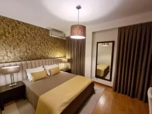 度丝鲁伊斯度假村住宿加早餐旅馆 - Sendim