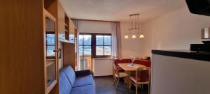 Ferienwohnung 3 Personen Alleinlage auf 1500m am Waldrand und Skigebiet Hochzeiger