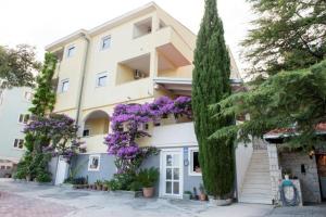 Studio apartment in Duce with sea view, balcony, air conditioning, WiFi 132-8