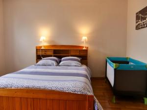Maisons de vacances Le Chant des Siffleurs 3 etoiles - a 100m du port : photos des chambres