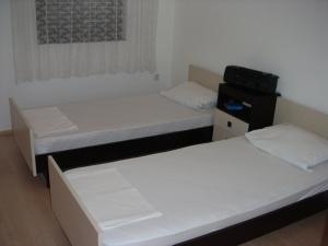 Apartment in Lokva Rogoznica with sea view, balcony, air conditioning, WiFi 88-1