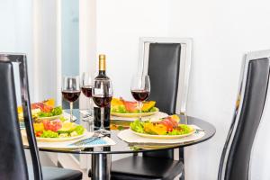 Panoramic 2 Bed Penthouse