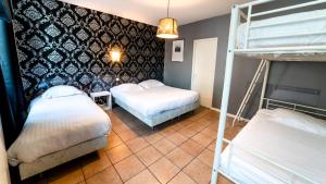 Hotels Hotel Furania : Chambre Familiale