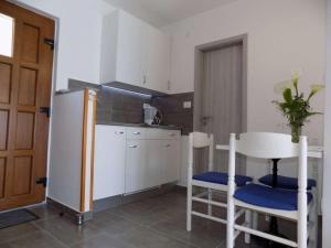 Studio apartment in Moscenicka Draga with sea view, terrace, air conditioning, WiFi 4364-2