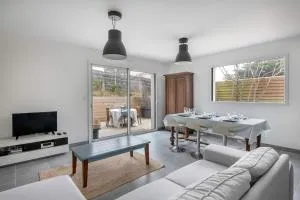 Maison récente en bord de mer - 15m de la plage - 塔隆普拉日