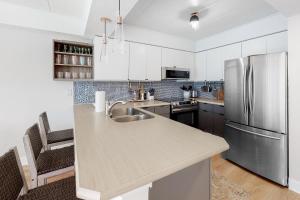 Silver Shell North 302