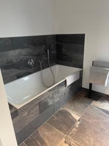 Basalt Lodge am Lehnitzsee